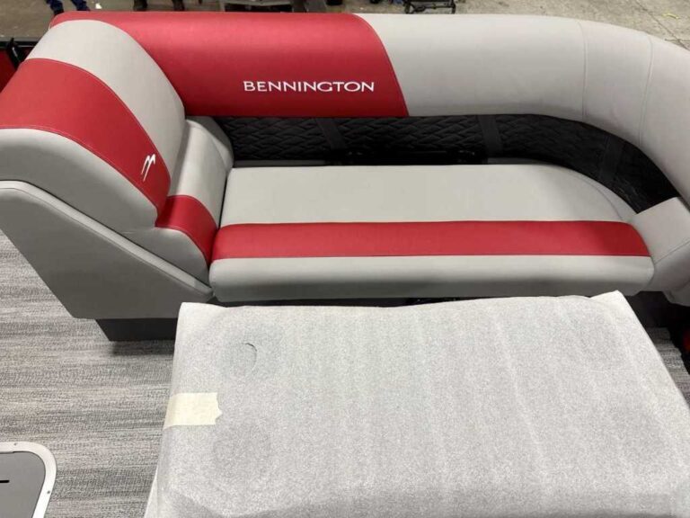 2026 Bennington 22SSR - SPS - Premium - Blackout US-ETWS9540K526 [photo 3]